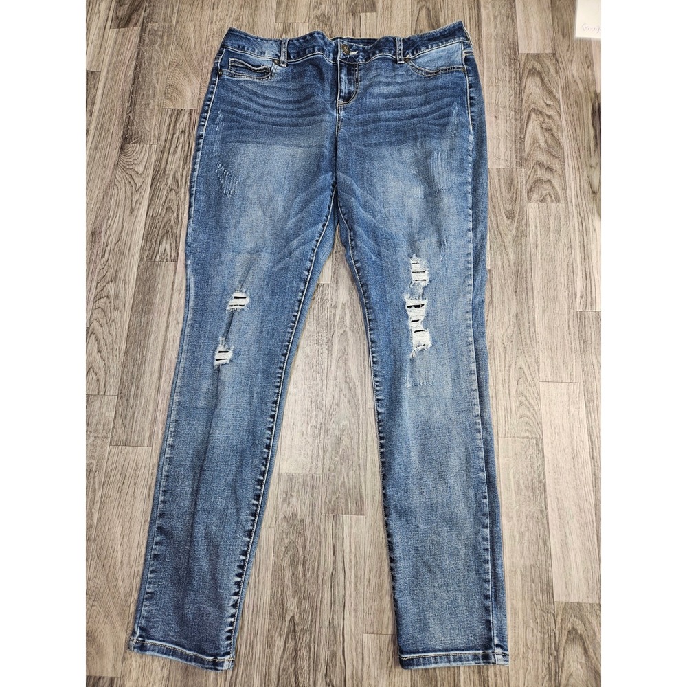 Maurices Skinny Jeans Womens XL-R Blue Distressed Ripped Stretch Denim